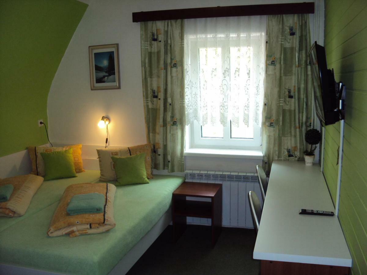 Hotel Zatisi Janske Lazne Exterior photo